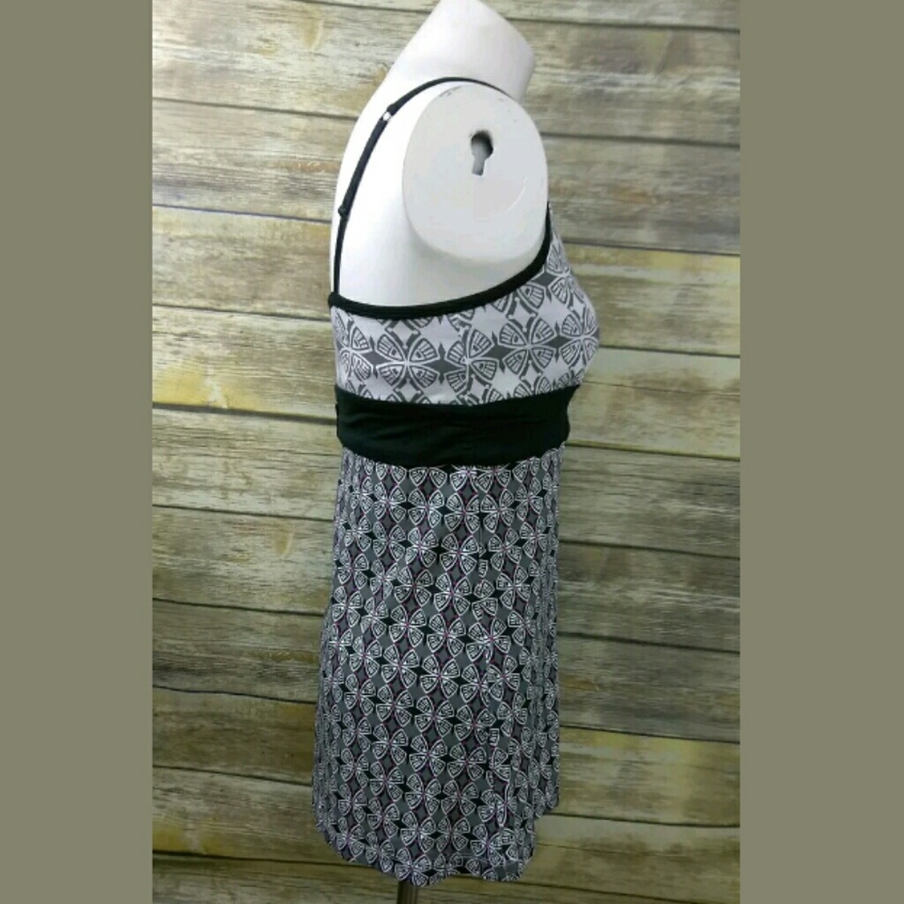 SOLD ATHELTA Womens Bra Lined Athletic Cami Top - Picture 3 of 7
